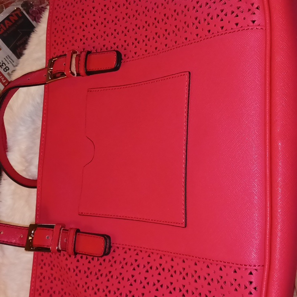 🦋New Large Size Tignanello Leather Laser Cut Large Pink Bag or Tote NWOT - Picture 12 of 17